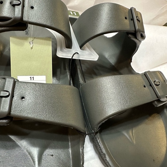 Goodfellow & Co Men's Dark Gray Sandals Set of 2 Pair NEW Size 11 - Picture 4 of 5